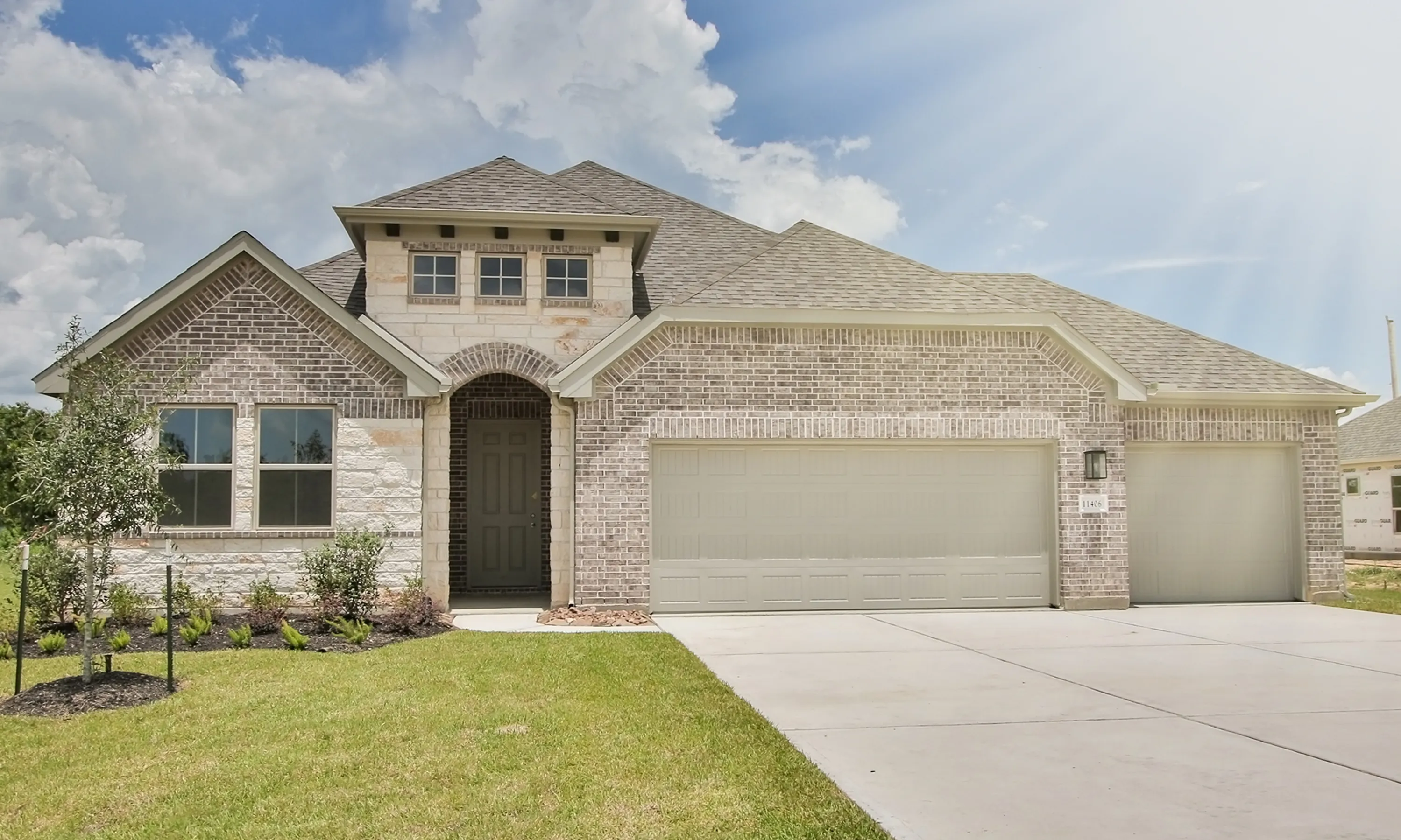 Estates at Eagles Landing Quick Move in Home 11406 East Wood Drive